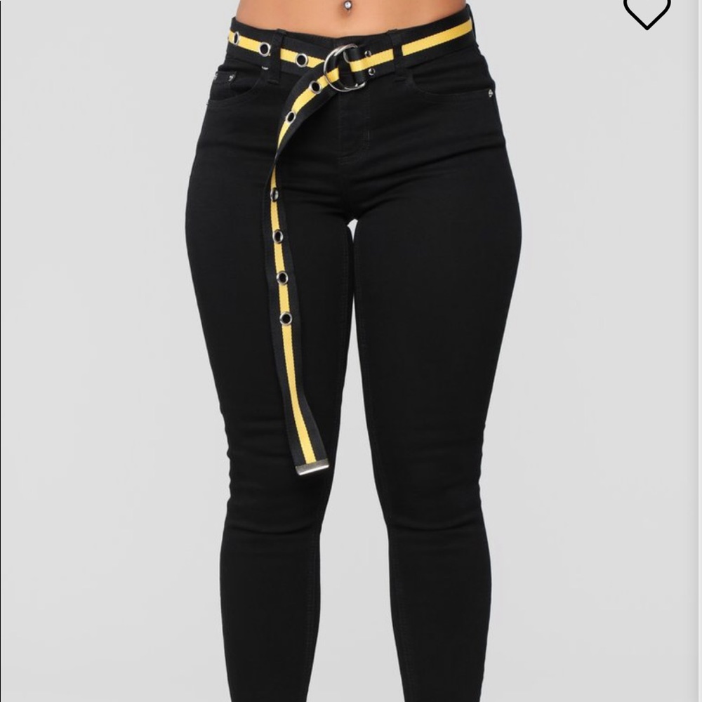 Black Denim Ankle Jeans - Fashion Nova